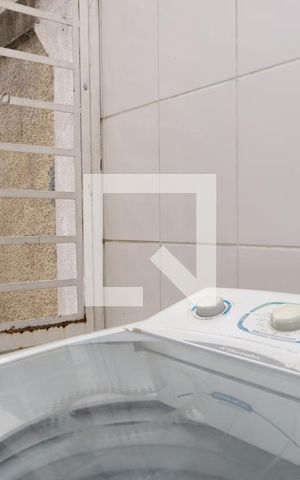 Casa à venda com 100m², 2 quartos e 2 vagasÁrea de Serviço