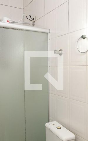 Casa à venda com 100m², 2 quartos e 2 vagasBanheiro 1