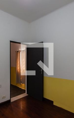 Casa à venda com 200m², 6 quartos e 1 vaga Casa à venda com 200m², 6 quartos e 1 vagaQuarto 3