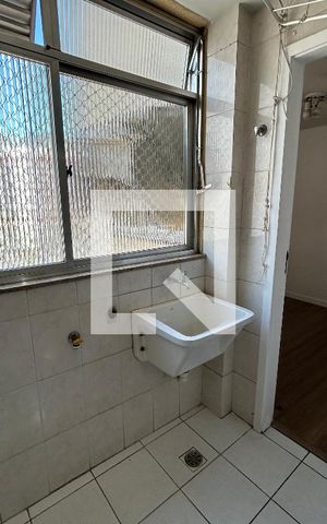 Apartamento à venda com 85m², 2 quartos e 1 vagaÁrea de Serviço