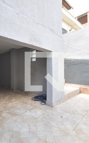 Casa para alugar com 72m², 2 quartos e 1 vagaGaragem
