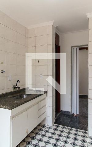 Apartamento à venda com 45m², 2 quartos e 1 vaga Apartamento à venda com 45m², 2 quartos e 1 vagaCozinha