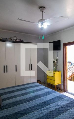 Casa para alugar com 240m², 4 quartos e 3 vagas Casa para alugar com 240m², 4 quartos e 3 vagasSuite 1
