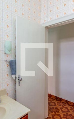 Casa à venda com 95m², 2 quartos e sem vaga Casa à venda com 95m², 2 quartos e sem vagaBanheiro