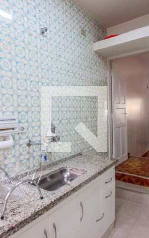 Casa à venda com 95m², 2 quartos e sem vaga Casa à venda com 95m², 2 quartos e sem vagaCozinha