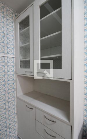 Casa à venda com 95m², 2 quartos e sem vaga Casa à venda com 95m², 2 quartos e sem vagaCozinha - Armários