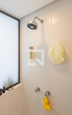 Apartamento à venda com 161m², 1 quarto e 2 vagasBanheiro
