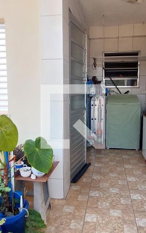 Casa à venda com 189m², 2 quartos e 1 vaga Casa à venda com 189m², 2 quartos e 1 vagaÁrea de Serviço