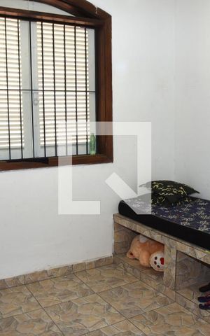 Casa à venda com 1000m², 3 quartos e 6 vagasQuarto de Serviço