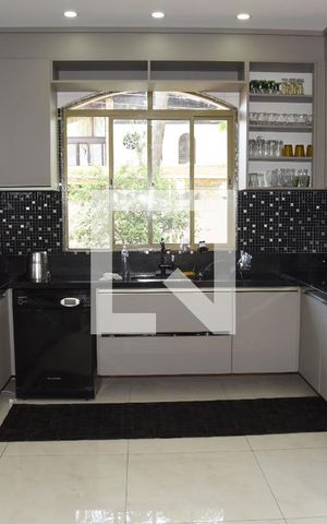 Casa à venda com 1000m², 3 quartos e 6 vagasCozinha
