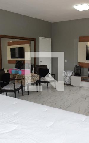 Casa à venda com 1000m², 3 quartos e 6 vagasSuíte 1