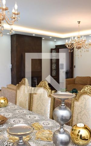 Casa à venda com 1000m², 3 quartos e 6 vagasSala