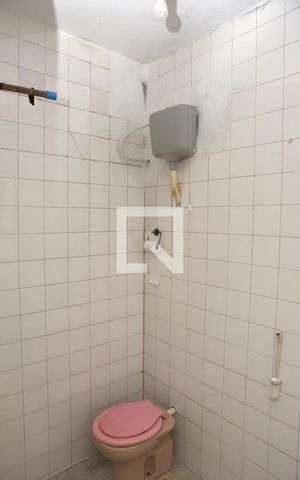 Casa à venda com 1000m², 3 quartos e 6 vagasGaragem - Banheiro