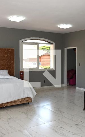 Casa à venda com 1000m², 3 quartos e 6 vagasSuíte 1