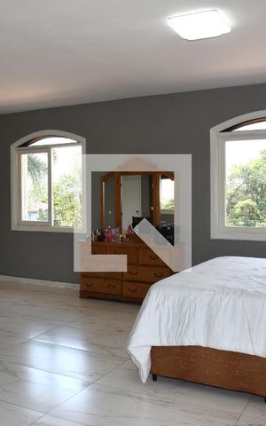Casa à venda com 1000m², 3 quartos e 6 vagasSuíte 1