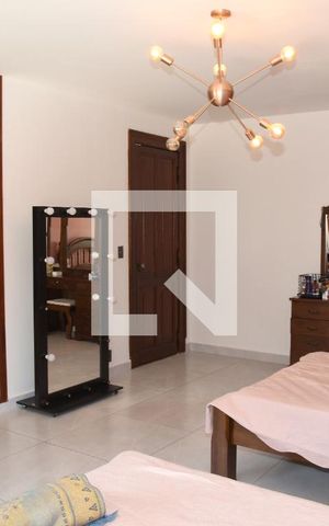 Casa à venda com 1000m², 3 quartos e 6 vagasSuíte 3