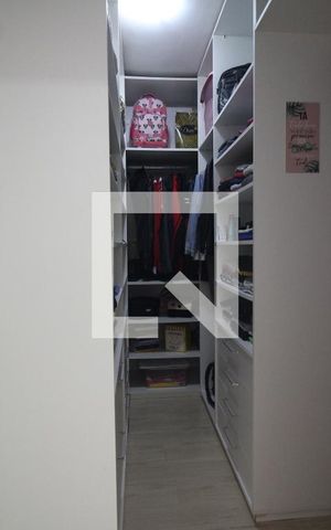 Casa à venda com 177m², 3 quartos e 2 vagasCloset
