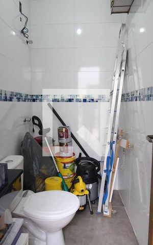 Casa à venda com 177m², 3 quartos e 2 vagasBanheiro de serviço