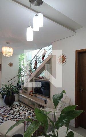 Casa à venda com 177m², 3 quartos e 2 vagasSala
