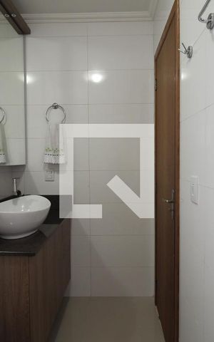 Casa à venda com 177m², 3 quartos e 2 vagasBanheiro da Suíte