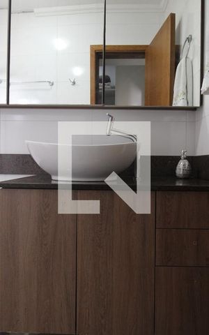 Casa à venda com 177m², 3 quartos e 2 vagasBanheiro da Suíte