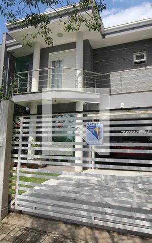 Casa à venda com 177m², 3 quartos e 2 vagasPlaca