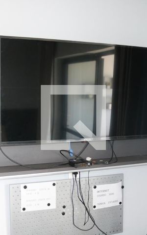 Apartamento para alugar com 30m², 1 quarto e 1 vagaGuarda roupa/ tv/ mesa de trabalho 