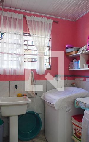 Casa à venda com 125m², 2 quartos e 2 vagas Casa à venda com 125m², 2 quartos e 2 vagasÁrea de Serviço