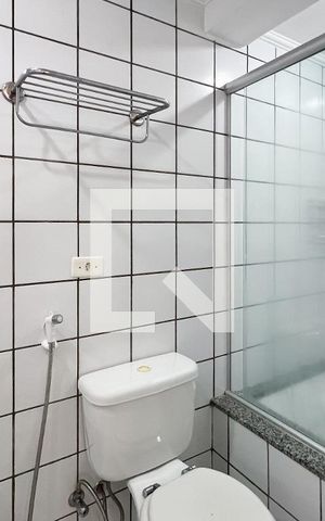 Apartamento à venda com 53m², 1 quarto e 1 vaga Apartamento à venda com 53m², 1 quarto e 1 vagaBanheiro da Suíte