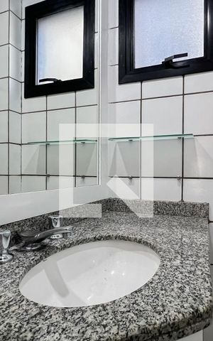 Apartamento à venda com 53m², 1 quarto e 1 vaga Apartamento à venda com 53m², 1 quarto e 1 vagaBanheiro da Suíte