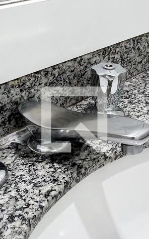 Apartamento à venda com 53m², 1 quarto e 1 vaga Apartamento à venda com 53m², 1 quarto e 1 vagaBanheiro da Suíte