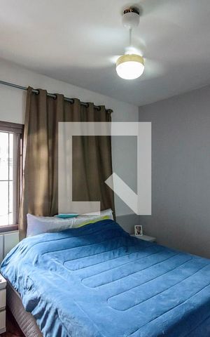 Casa à venda com 170m², 5 quartos e 3 vagas Casa à venda com 170m², 5 quartos e 3 vagasSuíte