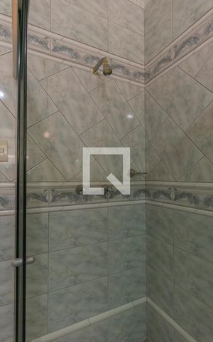Apartamento à venda com 143m², 4 quartos e sem vagaBanheiro