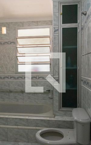Apartamento à venda com 143m², 4 quartos e sem vagaBanheiro