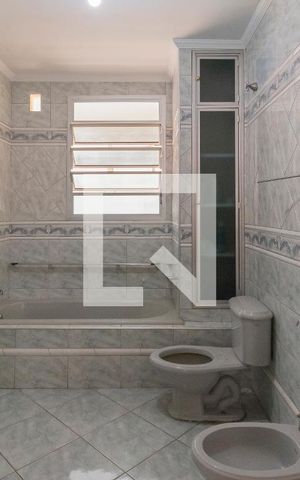 Apartamento à venda com 143m², 4 quartos e sem vagaBanheiro