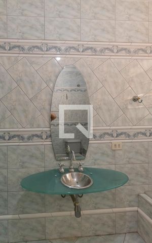 Apartamento à venda com 143m², 4 quartos e sem vagaBanheiro