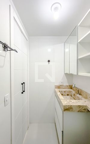 Apartamento para alugar com 39m², 2 quartos e sem vagaBanheiro