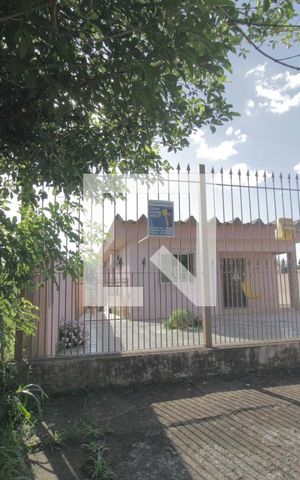 Casa à venda com 300m², 2 quartos e 1 vagaFachada