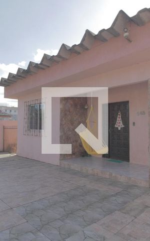 Casa à venda com 300m², 2 quartos e 1 vagaÁrea externa