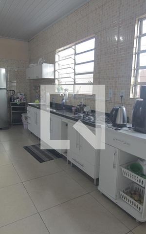 Casa à venda com 300m², 2 quartos e 1 vagaCozinha