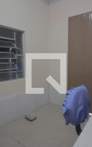Casa à venda com 300m², 2 quartos e 1 vagaDepósito