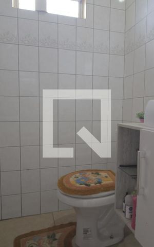 Casa à venda com 300m², 2 quartos e 1 vagaBanheiro 2