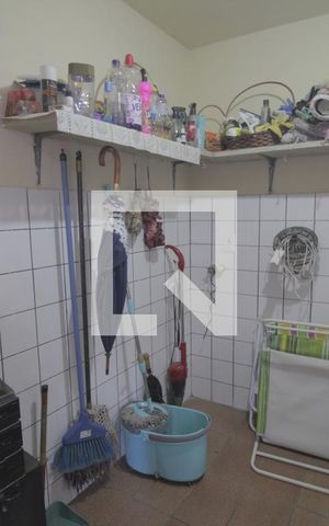 Casa à venda com 300m², 2 quartos e 1 vagaÁrea de Serviço