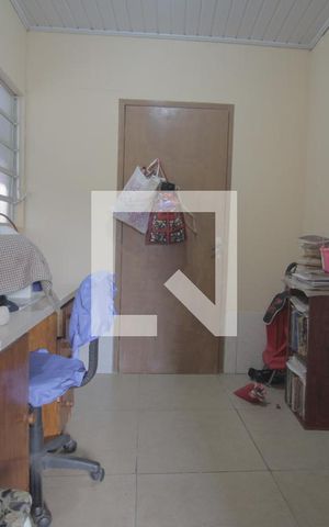 Casa à venda com 300m², 2 quartos e 1 vagaDepósito