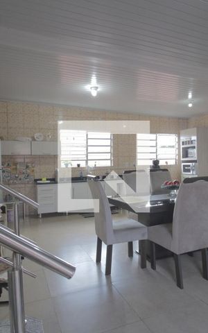 Casa à venda com 300m², 2 quartos e 1 vagaCozinha