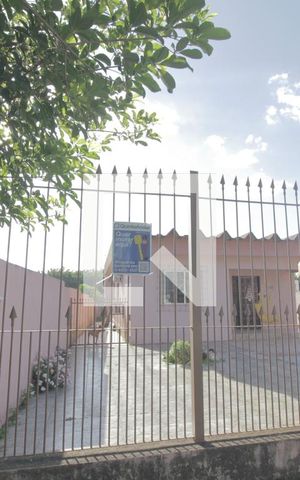 Casa à venda com 300m², 2 quartos e 1 vagaPlaca