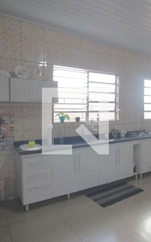 Casa à venda com 300m², 2 quartos e 1 vagaCozinha