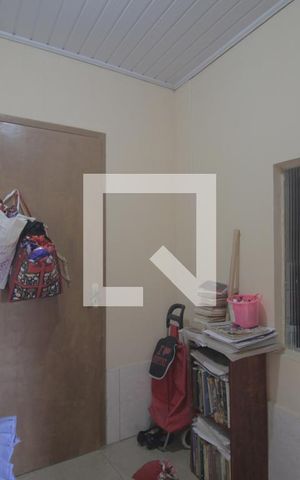 Casa à venda com 300m², 2 quartos e 1 vagaDepósito