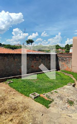 Casa à venda com 121m², 2 quartos e 2 vagasQuintal