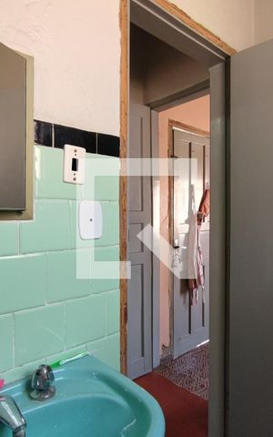 Casa à venda com 121m², 2 quartos e 2 vagasBanheiro